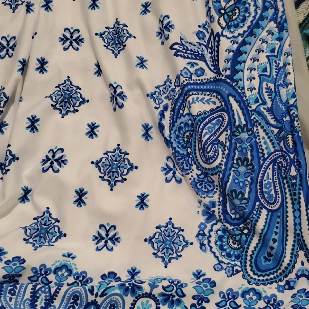Vince Camuto Blue and White Maxi Wide Leg Jumpsuit - Picture 6 of 9